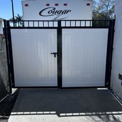 Metal Con Vinyl Gates , Doors, Fences 