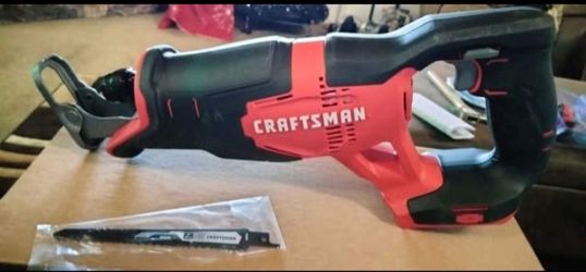 CRAFTSMAN V20 20-volt Max Variable Speed Cordless Reciprocating Saw with 2hr battery & charger