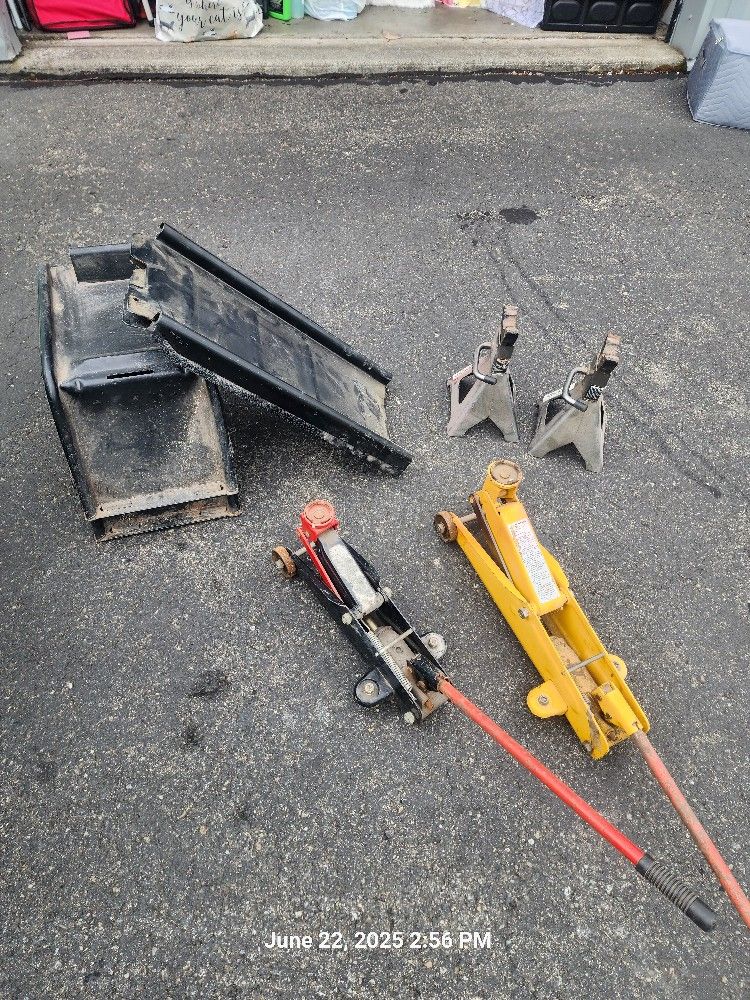 Auto 2 Jacks, Set Of Jack Stands And a Set Of Ramps