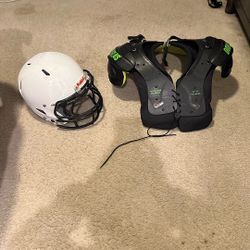 Helmet & Shoulder Pads