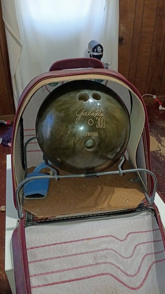 Galaxie Bowling ball & Bag 🎒 