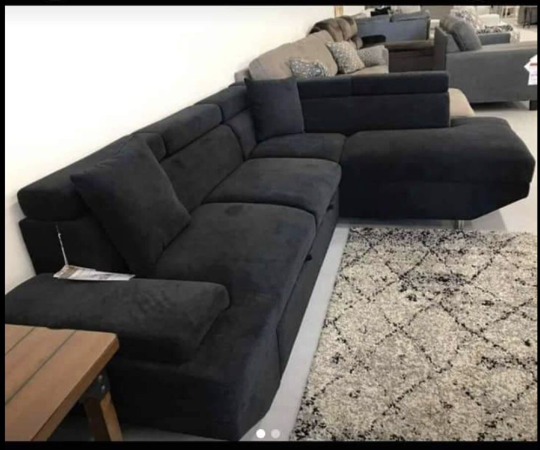 ⚫️ Black Contemporary Sectional Couch With Pull Out Sleeper 👍 In Stock ✅