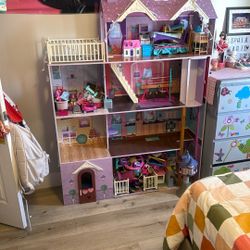 Doll house