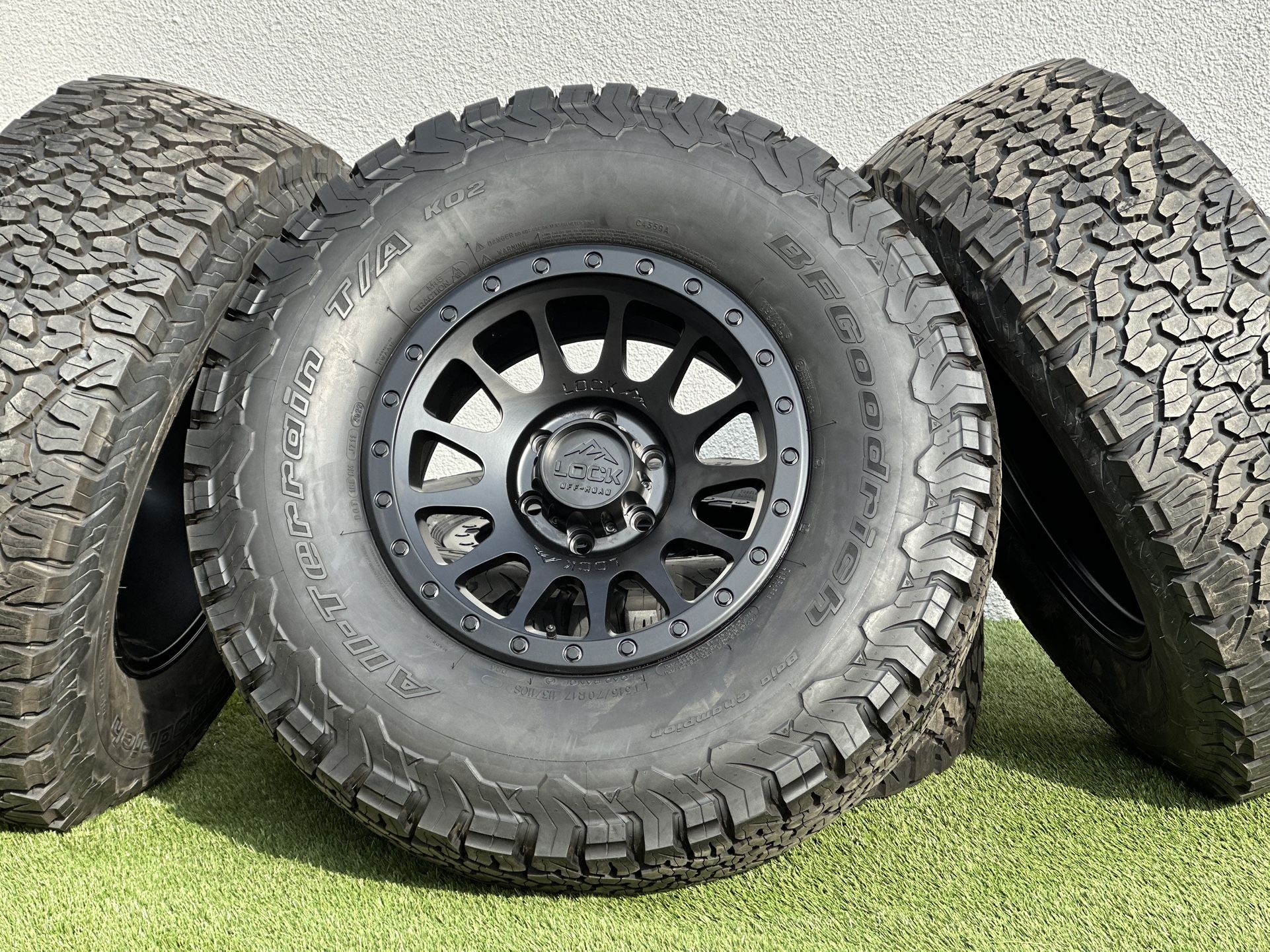 NEW 17” Lock Ford F-150 Wheels 6x135 rims Expedition 35” Tires A/T BFG KO2 F150 FX4