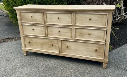 Eight Drawer Dresser FREE DELIVERY