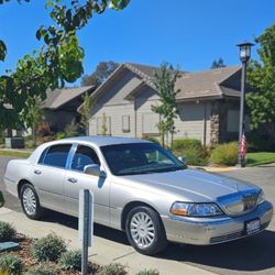 2005 Lincoln Town Car