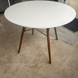 Modern Round Dining / Accent Table