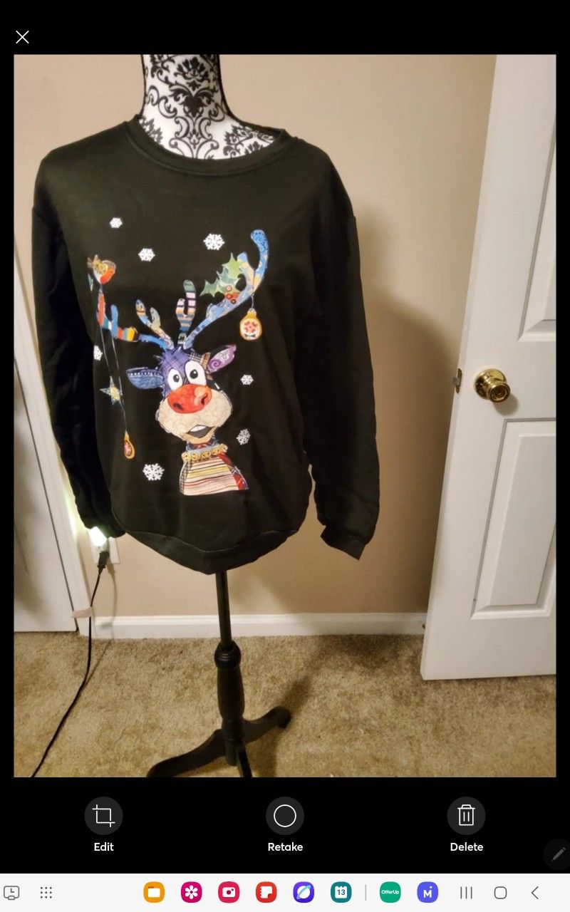Women Casual Elk Long Sleeve Sweatshirt Size Medium
