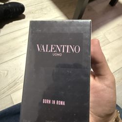 Valentino Born uomo In rome