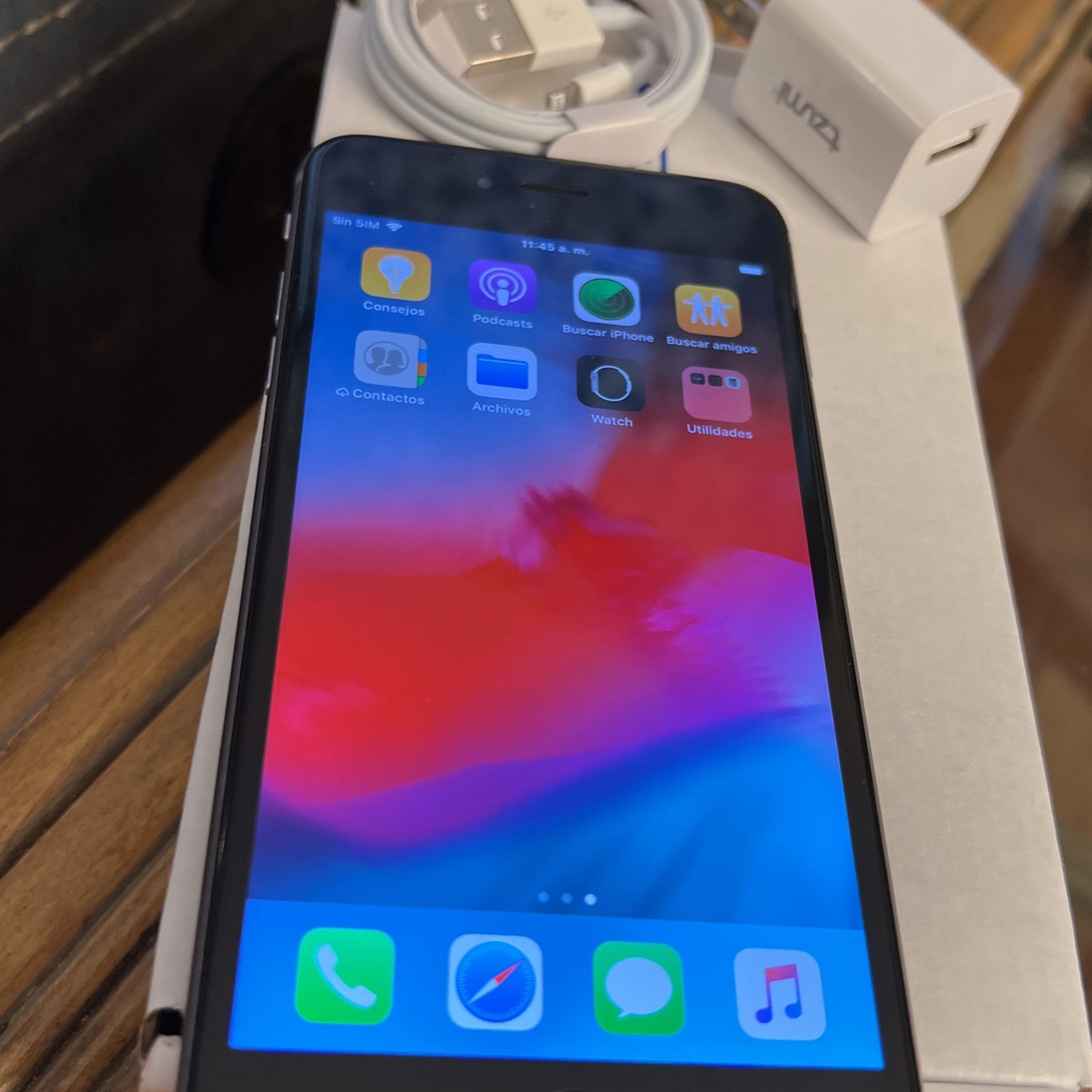 iPhone 6 Plus 16GB Unlocked In Good Condition Cell phones & Accessories