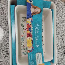 Set Of Ceramic Plates 