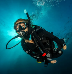 NEW Women's Scuba Pro Air 2 BCD with Regulator Mikron Yoke, and Gauge. Never Used.