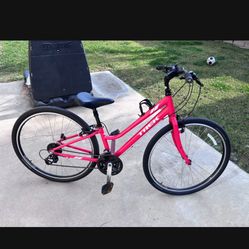 Trek Verve 2 Low step Hybrid Bike Like New
