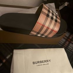 Burberry Slides 