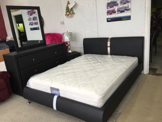 Queen bedroom set