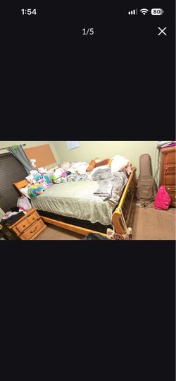 Queen bed set