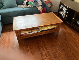 Beautiful wood coffee table
