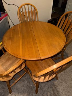 Real wood round table oak