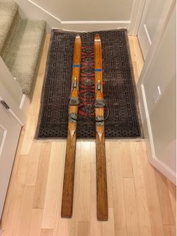 Retro Skis