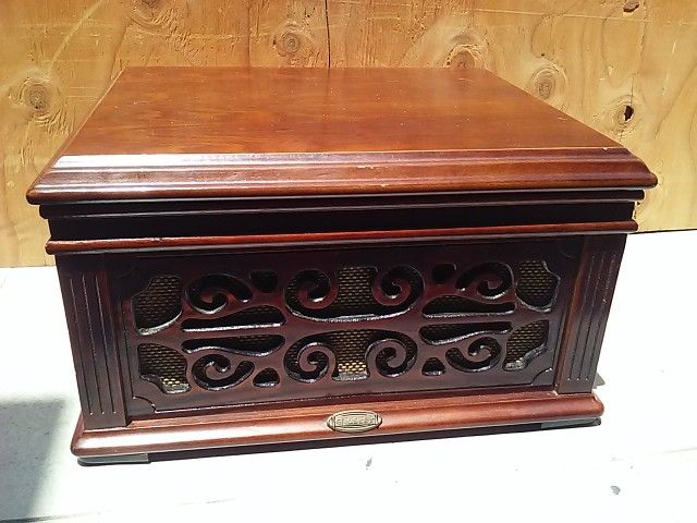 Crosley Vintage Replica Record Player