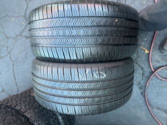 2 tires 285-40-20 Goodyear run flat good condition $160 for 2 mounted and balanced