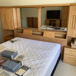 Sherwood Cal-King Adjustable Bed, Beautyrest mattress and Lots of New Sheets