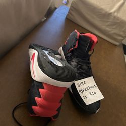 Nike Hyperdunk Basketball Shoes $20