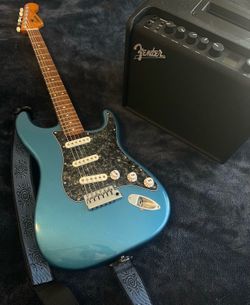 Upgraded Stratocaster Guitar + Amp Setup (Seymour Duncan Pickups)