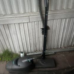 Tristar Canister Vacuum 