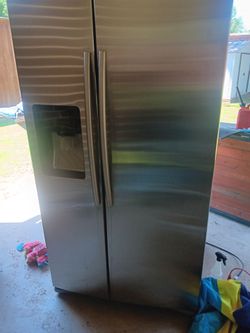 Samsung two-door refrigerator—works well.