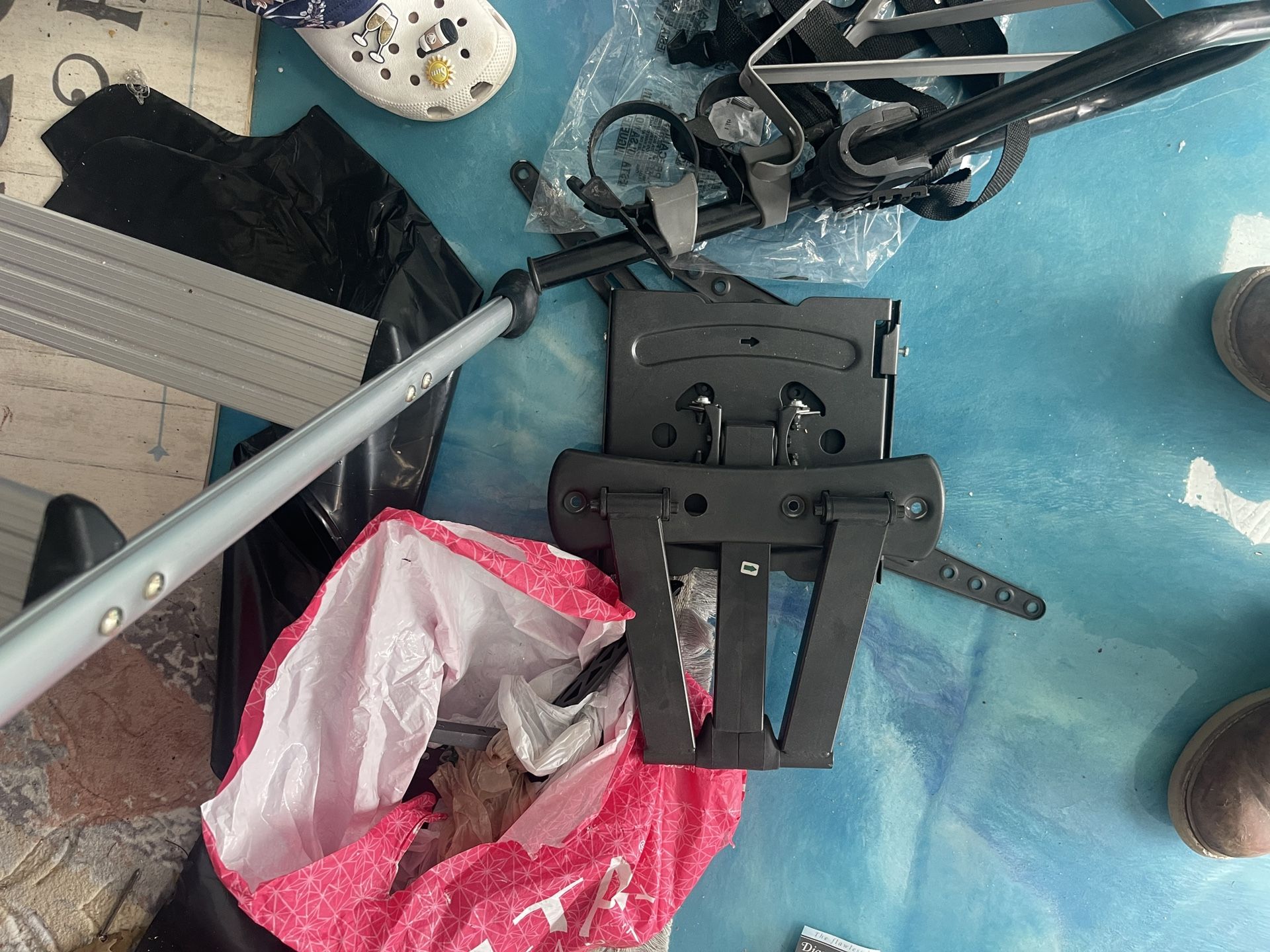 Heavy Duty TV Mount