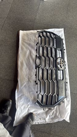 Toyota Tacoma grill