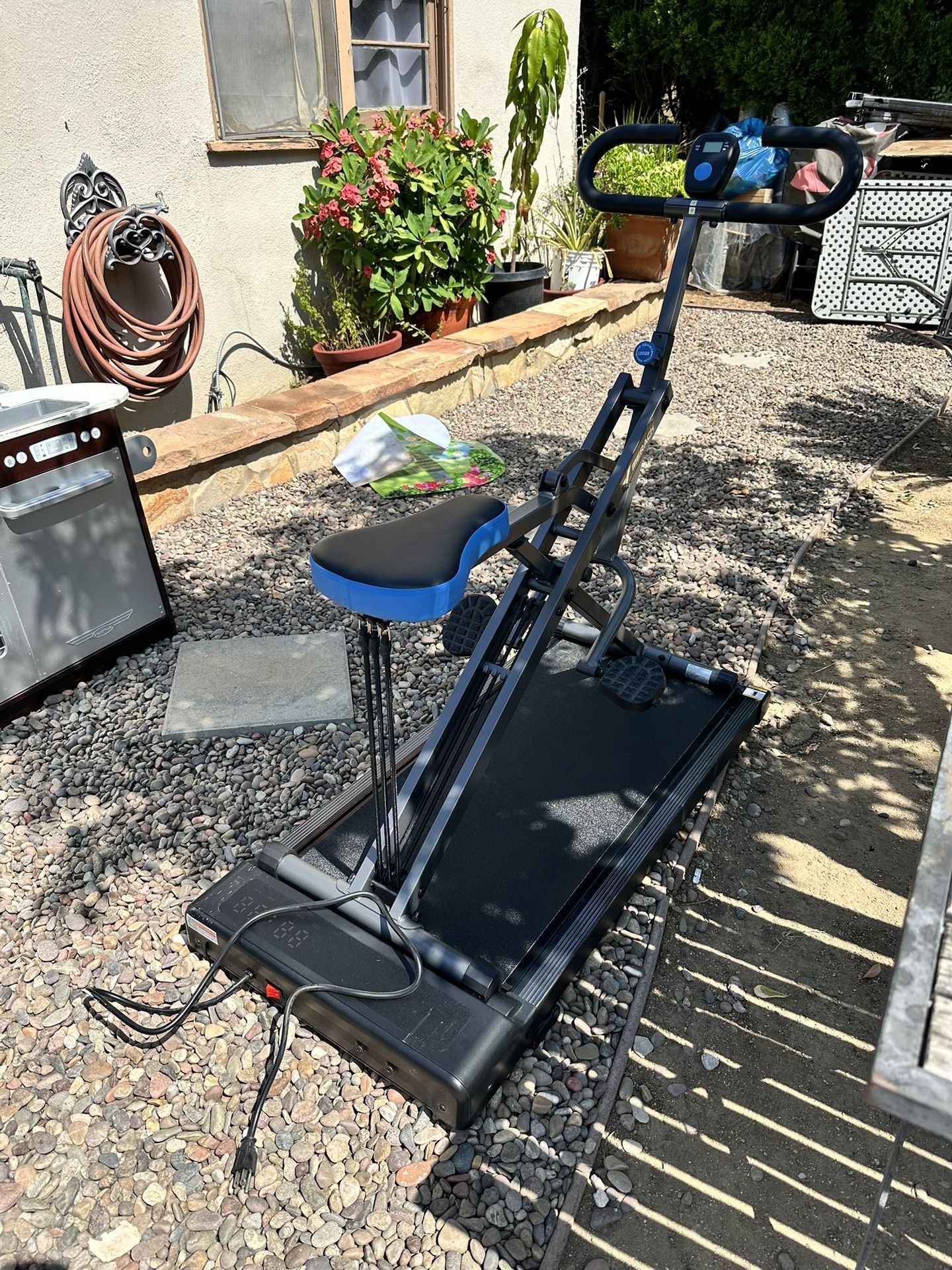 Treadmill/squat Machine