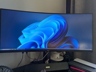 Dell 34" Curved Gaming Monitor (S3422DWG) - Mint Condition with Box