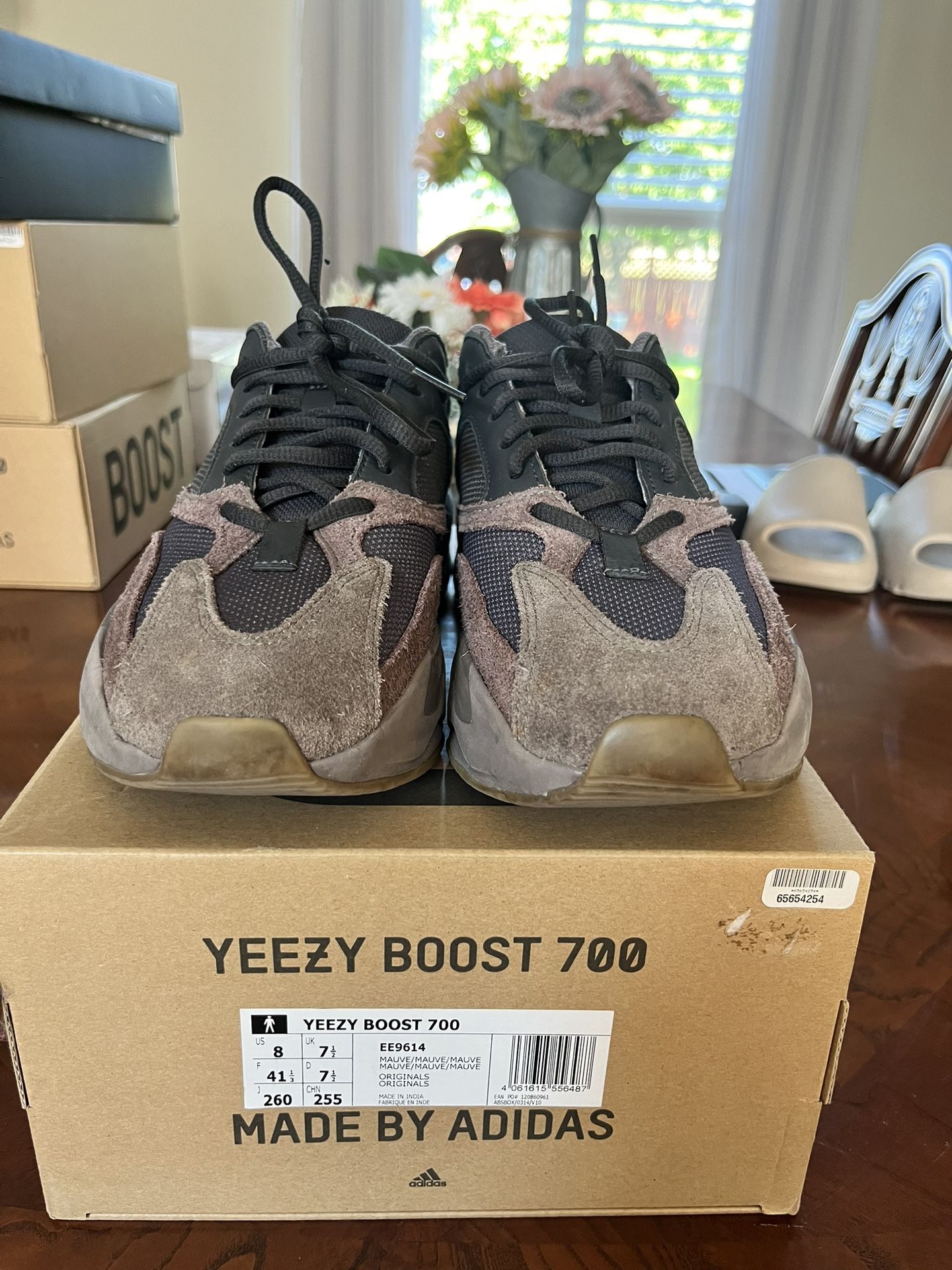 Adidas Boost Yeezy 700 'Mauve'1