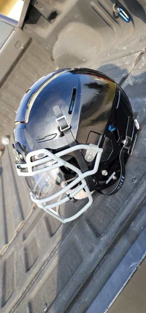 Schutt F7 Football Helmet Adult XL