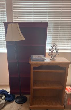 BOOK SHELVES ( needs to go by SUNDAY