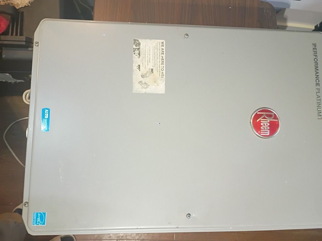 Rheem Platinum Series Instant Gas Water Heater -UNUSED!!