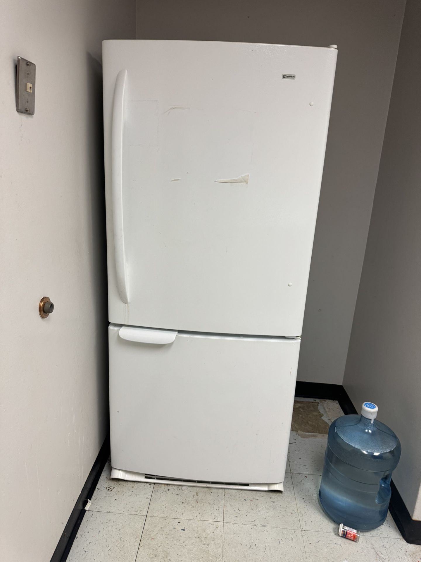 GE White Refrigerator