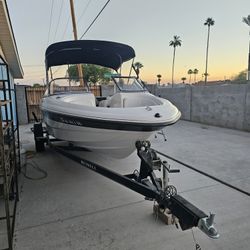 Reinell  Boat With Trailer 