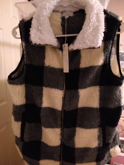 Women's Warm & Cozy Checker Fleece Vest S