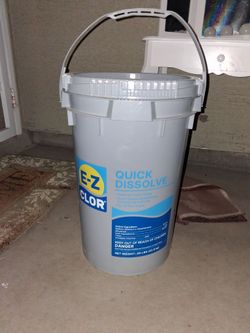 E-Z Chlor Quick Dissolve Dichlor Sanitizer