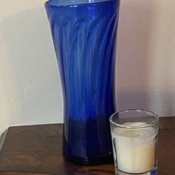 3 Cobalt Blue Glass Vases / 3 Jarrones De Cristal Azul Cobalto 