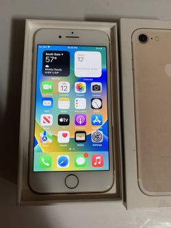 iPhone 8 gold- 64 unlocked T-Mobile AT&T metro telcel and more like new works perfectly don’t have scratches   iPhone 8 color gold 64 gb- unlocked fun