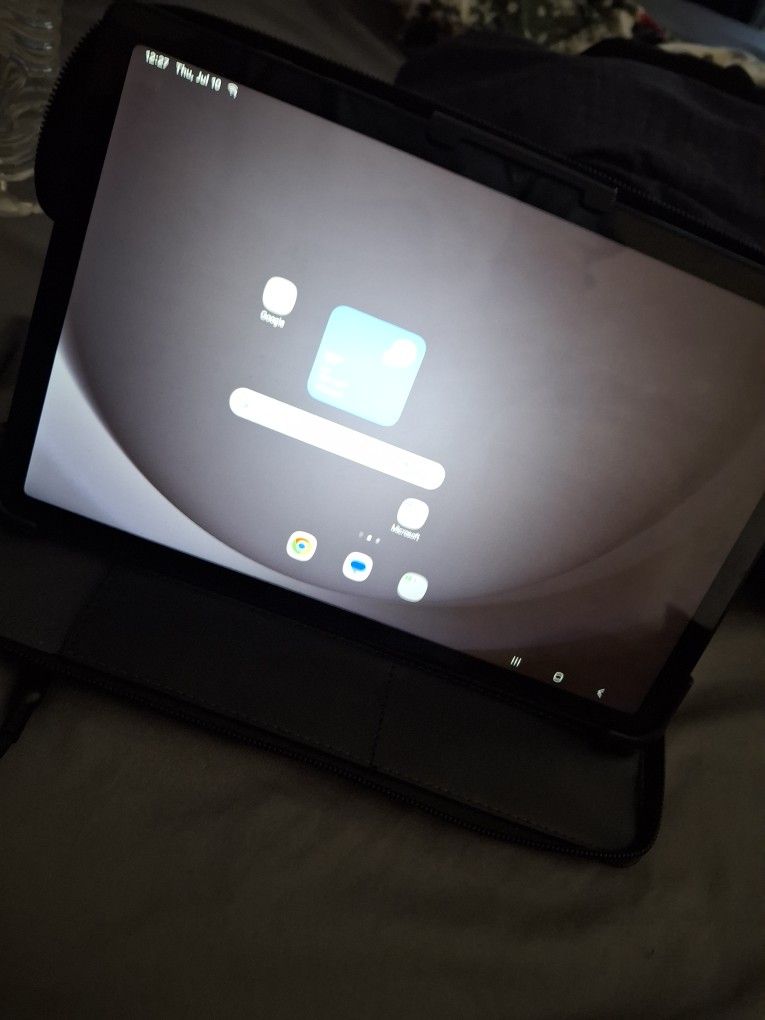 Galaxy A9+ Tablet