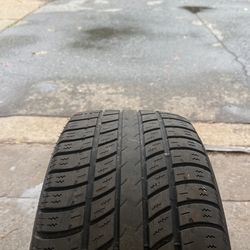 225/ 55R17 Uniroyal Tiger Paw Tire
