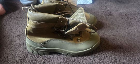 Belleville Combat Boots 9Wide