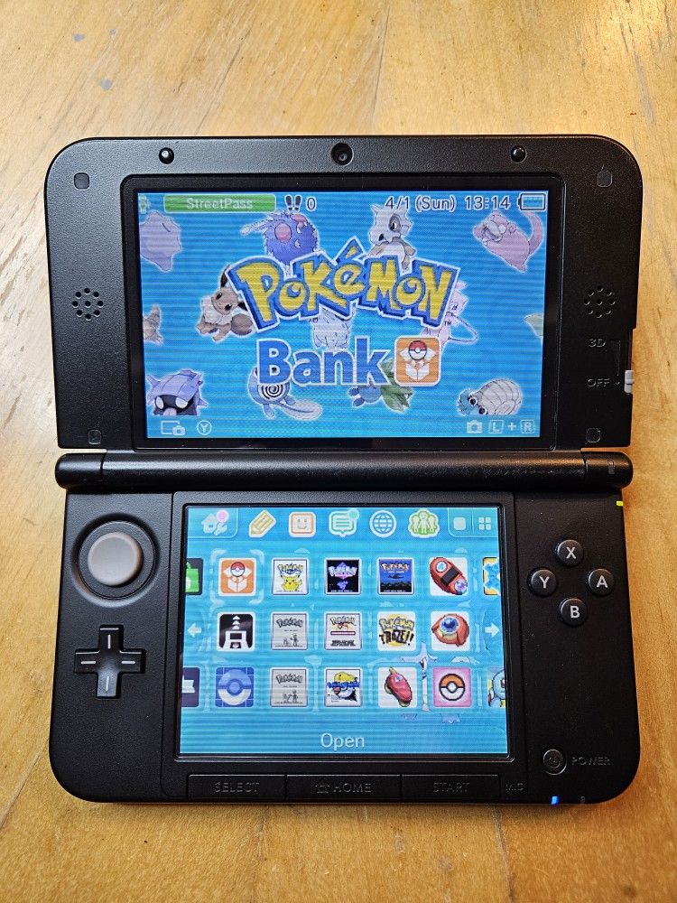 Nintendo 3DS XL With Pokemon Bank And Transporter, Gen 1 To 7 Pokemon Games