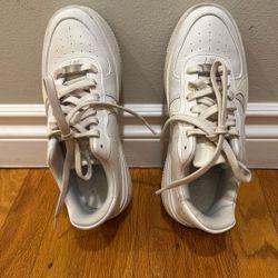 Nike Air Size 6