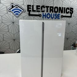 iPad 9th Generation 256 GB (BRAND NEW!!) Apple Care Until August 2025